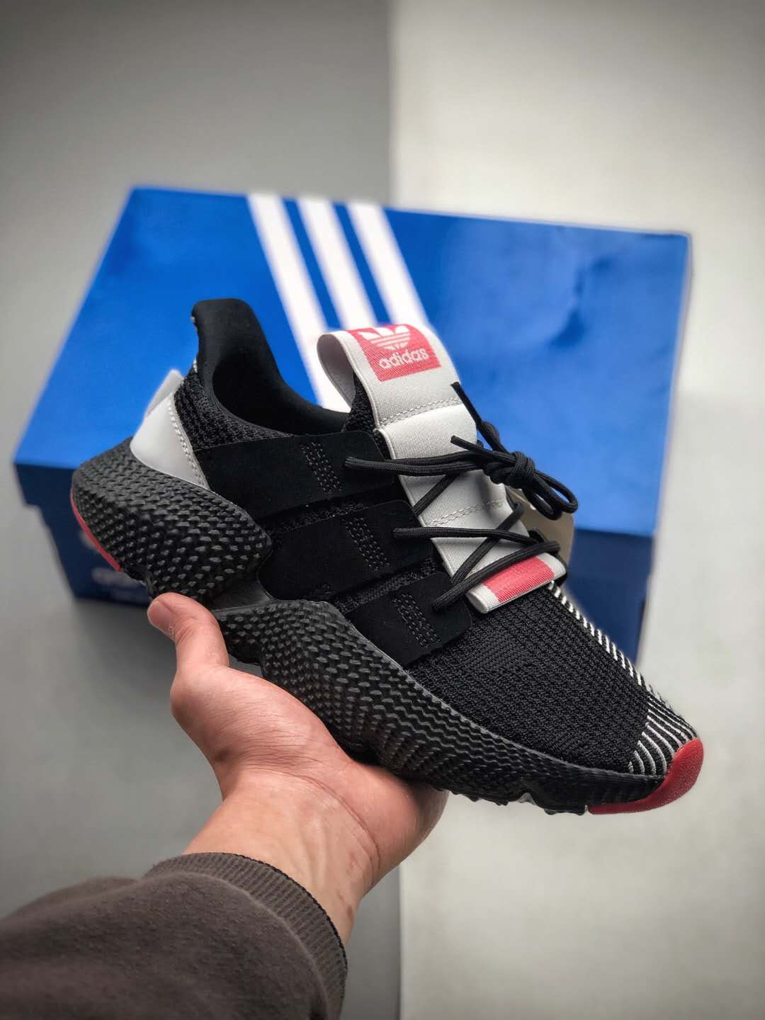 Adidas Originals PROPHERE EH0949: Stylish Sneakers for Modern Fashionistas