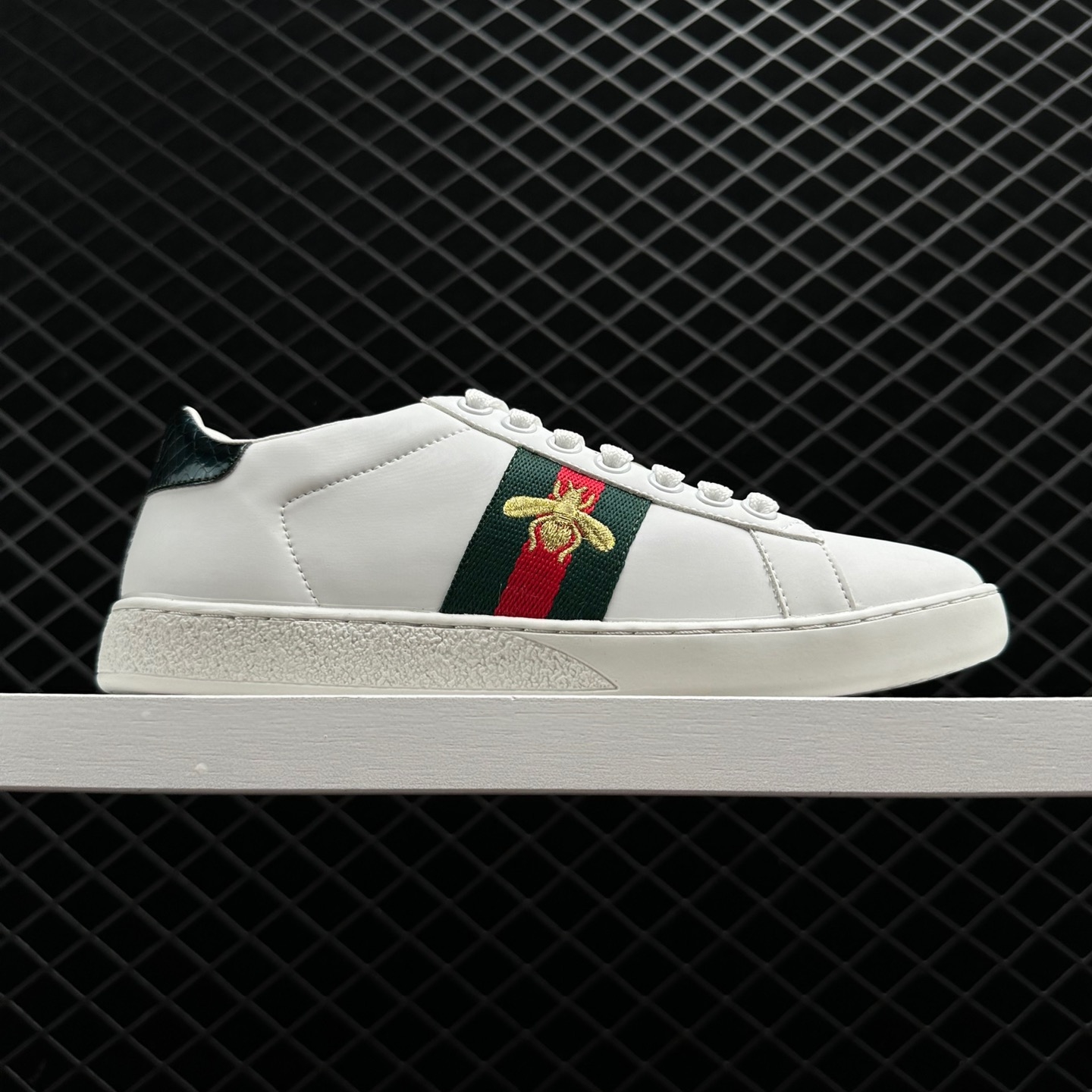 Gucci Ace Embroidered 'Bee' 429446 02JP0 9064