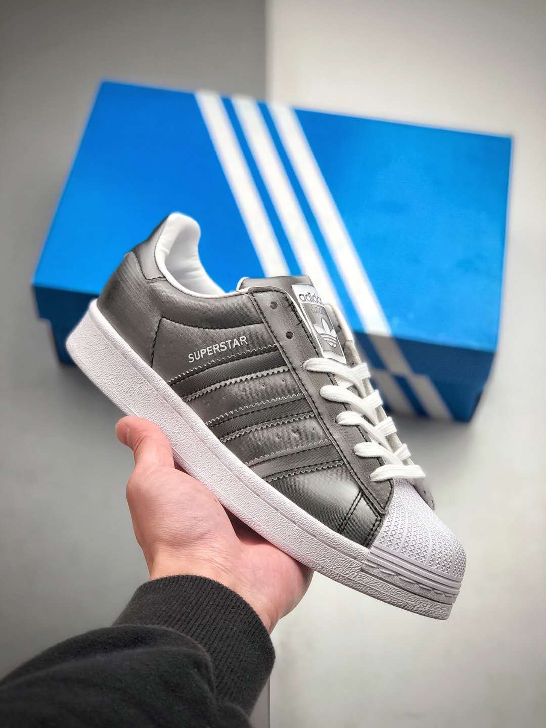 Adidas Originals Superstar Fashion Casual Skate Shoes - Gray Silver FX7780