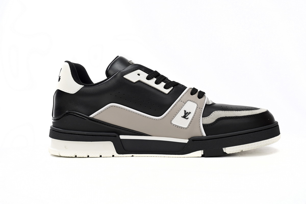 Louis Vuitton Trainer Black Grey 1AAHS2 - Luxe Style and Unmatched Quality