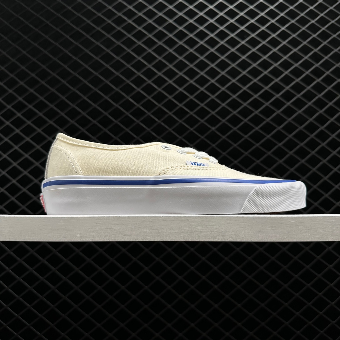 Vans Authentic White VN000EE3WHT - Classic and Stylish Footwear